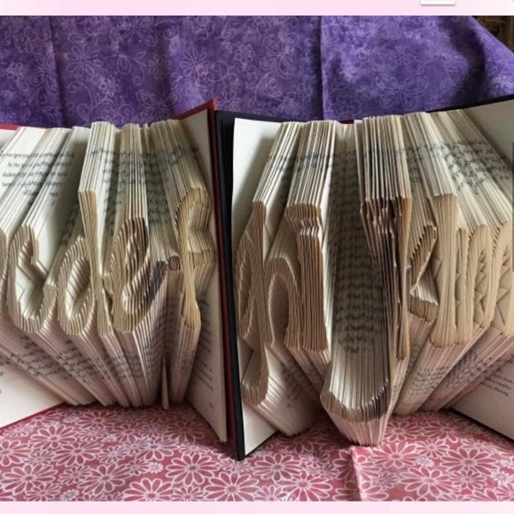 𝘾𝙪𝙨𝙩𝙤𝙢𝙞𝙯𝙚 𝘽𝙤𝙤𝙠 𝙁𝙤𝙡𝙙𝙞𝙣𝙜 𝙂𝙞𝙛𝙩𝙨!🎁 𝙋𝙚𝙧𝙨𝙤𝙣𝙖𝙡𝙞𝙯𝙚! - Picture 9 of 11